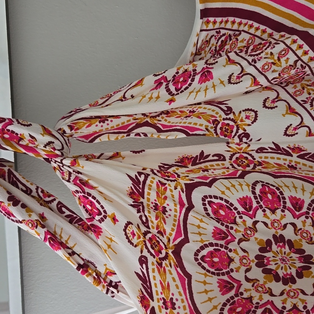 Forever 21 Halter Pink and Cream Maxi Dress - Picture 5 of 9